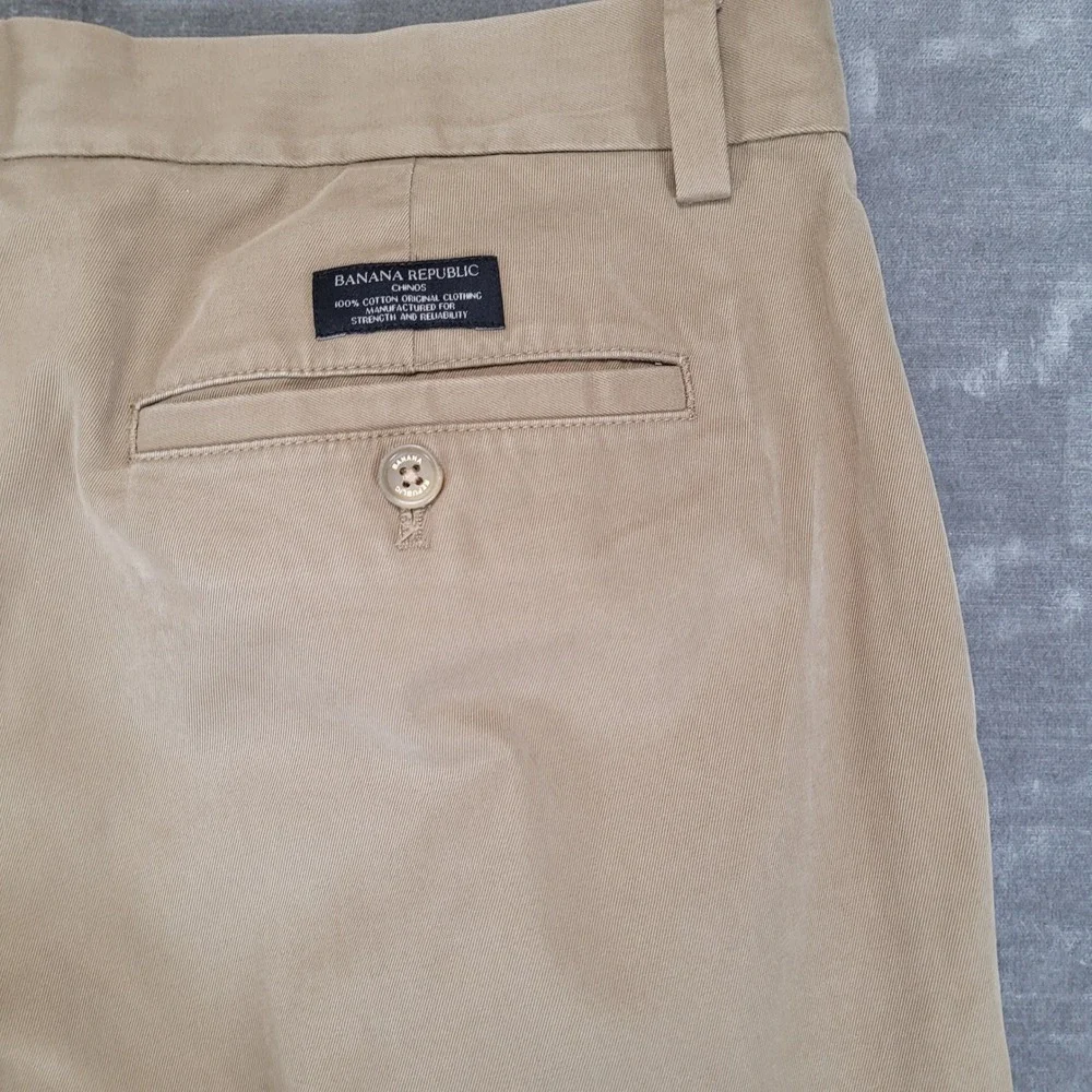 Banana Republic Aiden Chino Pants Mens Actual Sz 32x32 Khaki Tan Slim Fit Cotton